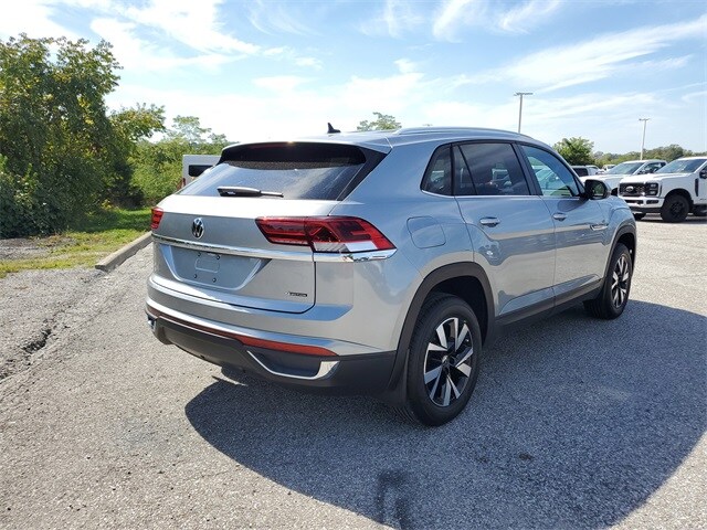 2023 Volkswagen Atlas Cross Sport SE photo 4