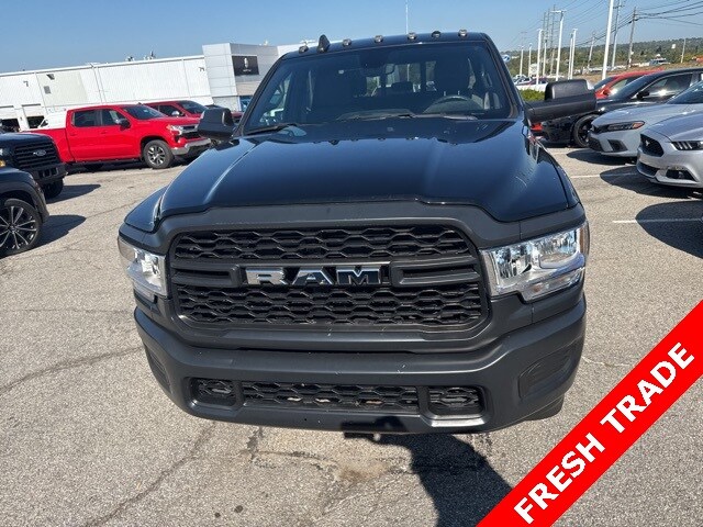 2022 Ram 2500 Tradesman photo 2
