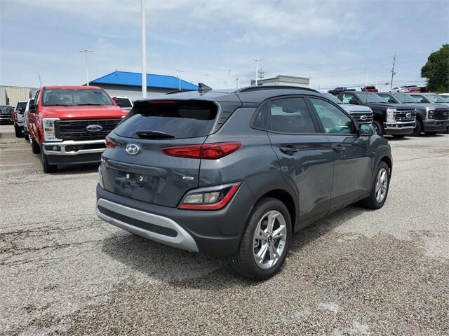 2023 Hyundai Kona SEL photo 4
