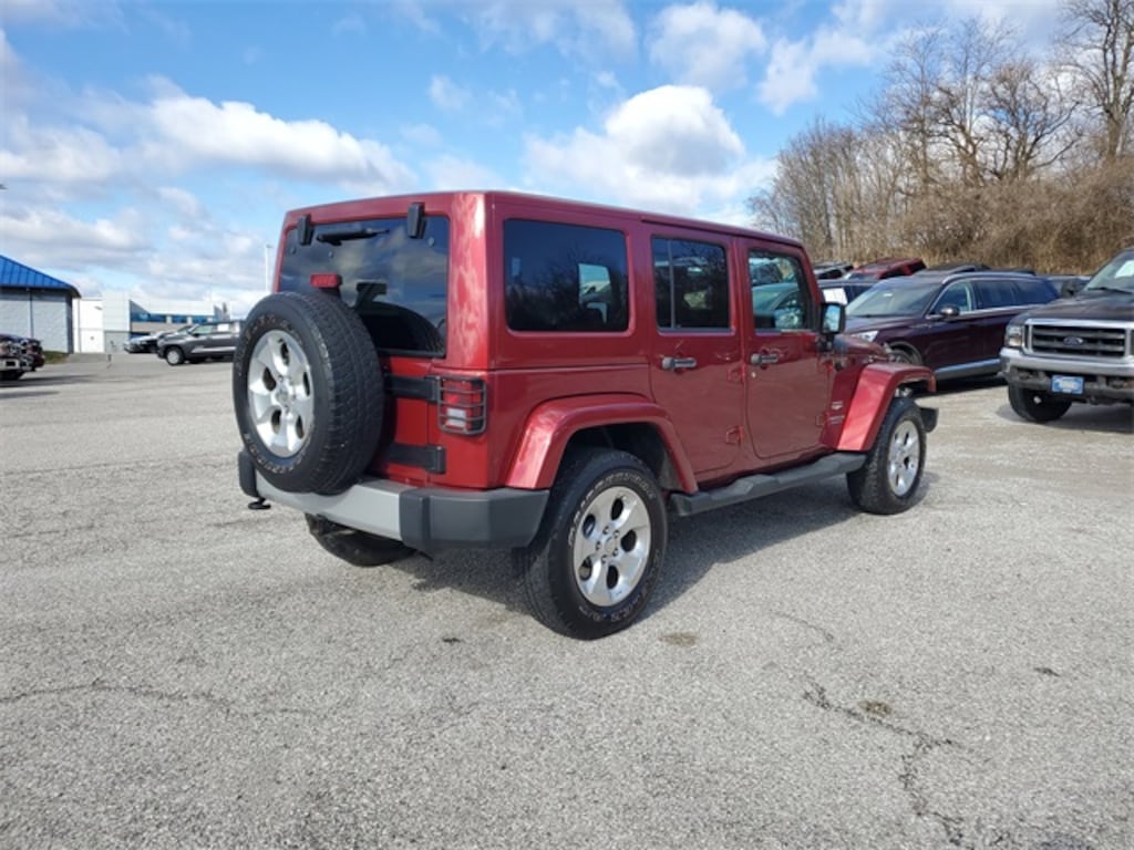 Used 2013 Jeep Wrangler Unlimited Sahara SUV