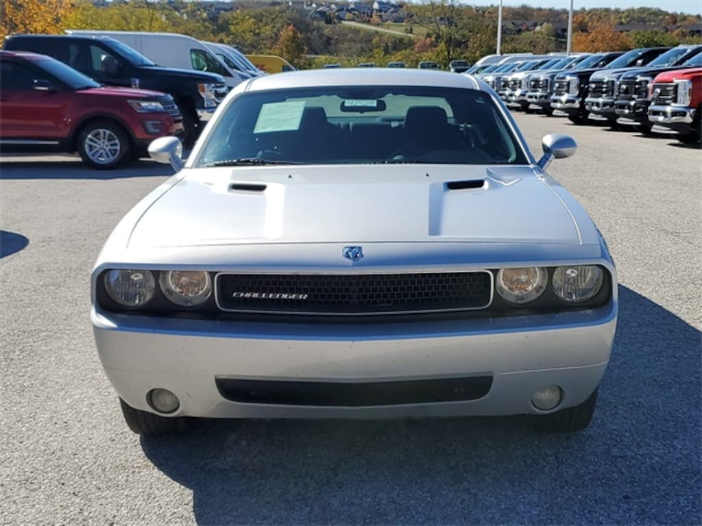 Used 2010 Dodge Challenger SE Coupe
