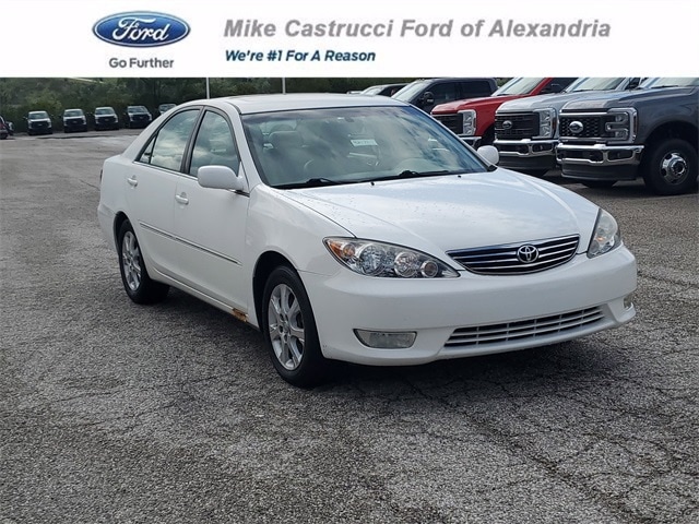 2005 Toyota Camry LE V6