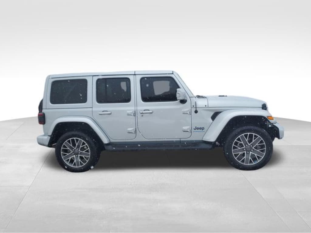 Used 2023 Jeep Wrangler 4xe Sahara SUV