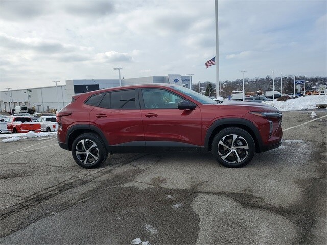 2024 Chevrolet Trax photo 3