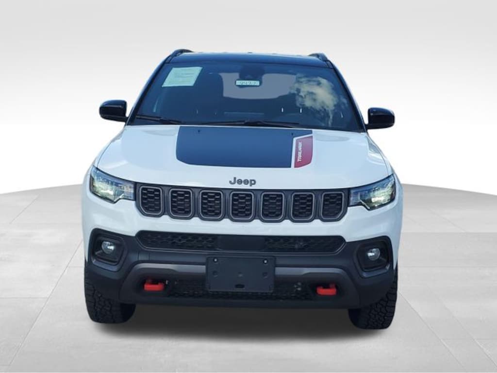 Used 2025 Jeep Compass Trailhawk SUV