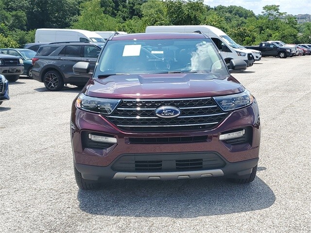 2022 Ford Explorer XLT photo 2