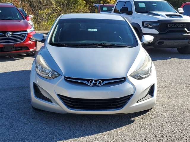 Used 2016 Hyundai Elantra SE with VIN 5NPDH4AE1GH733618 for sale in Alexandria, KY
