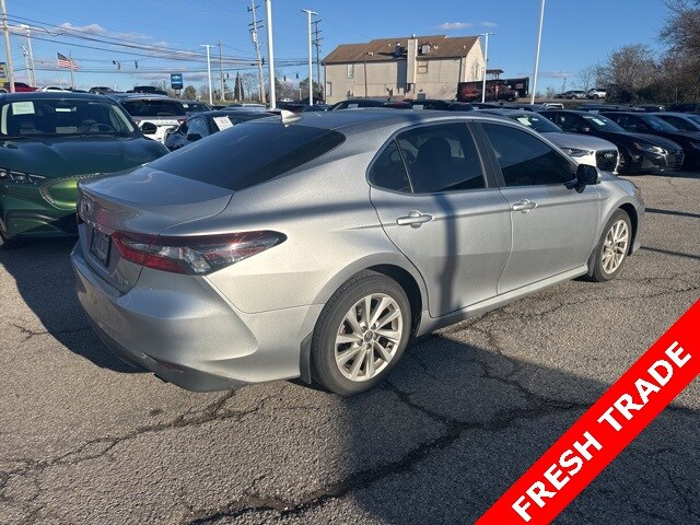 2023 Toyota Camry LE photo 4