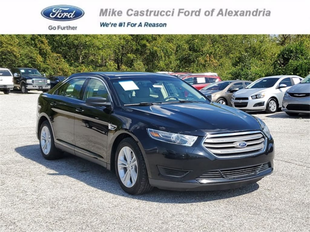 Used 2016 Ford Taurus SE Sedan