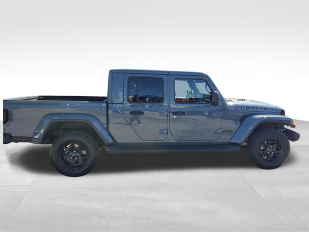 Used 2025 Jeep Gladiator Sport Truck Crew Cab