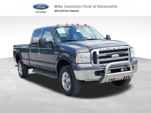 2005 Ford F-350 Lariat 4x4 Crew Cab SWB's photo