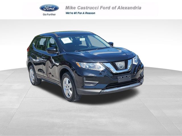 Used 2017 Nissan Rogue S with VIN 5N1AT2MV6HC894752 for sale in Alexandria, KY