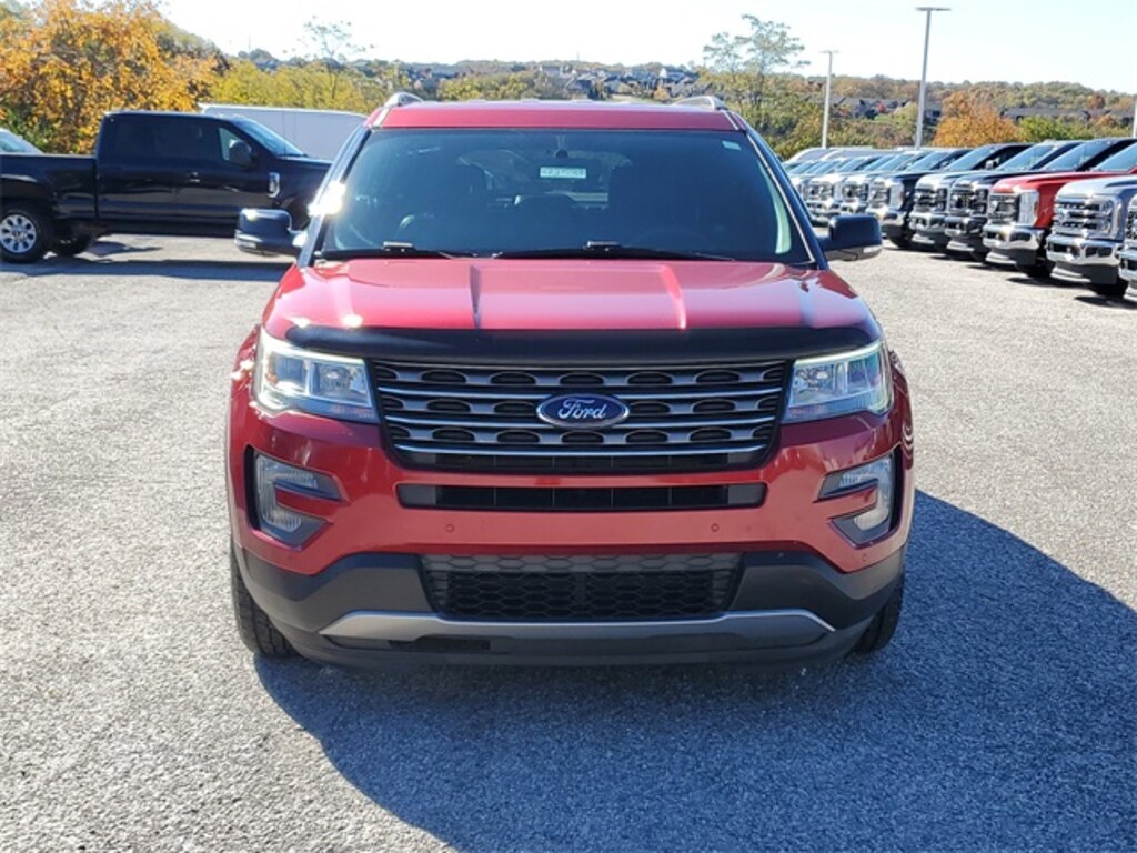 Used 2017 Ford Explorer XLT SUV
