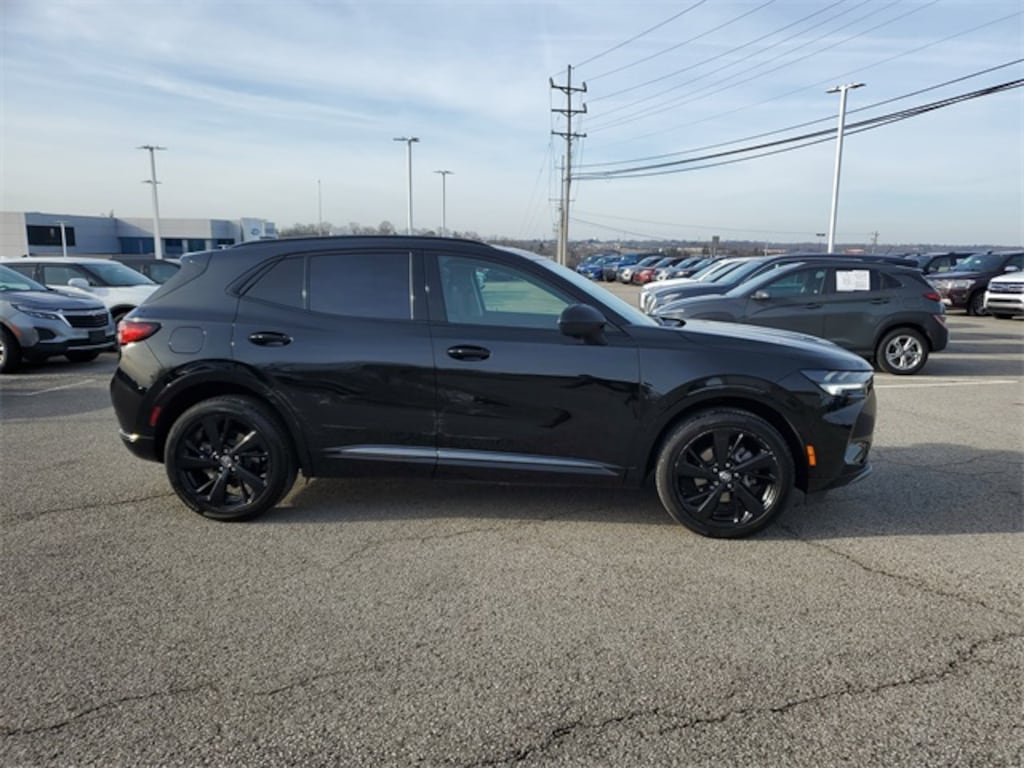 Used 2022 Buick Envision Essence SUV