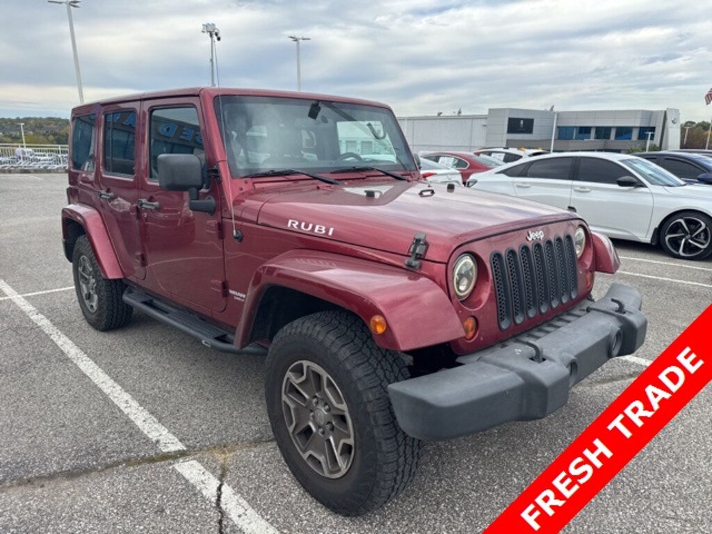 Used 2013 Jeep Wrangler Unlimited Rubicon SUV