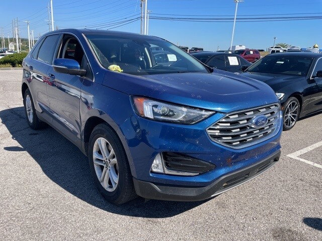 2020 Ford Edge SEL photo 3