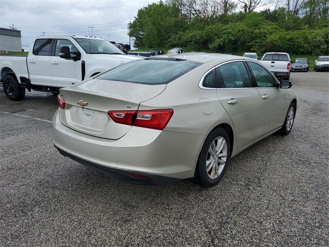 2016 Chevrolet Malibu 1LT photo 4