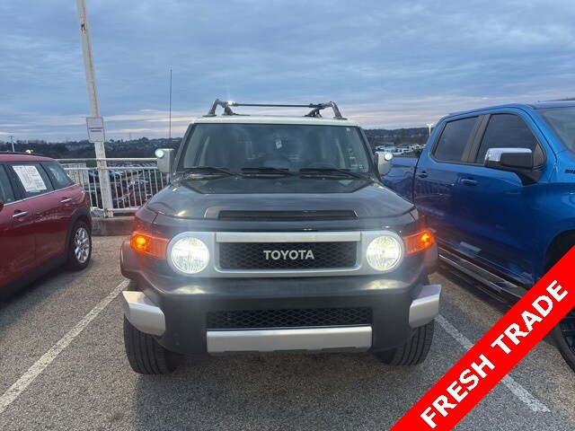 2014 Toyota FJ Cruiser Trail Teams Special Edition photo 2