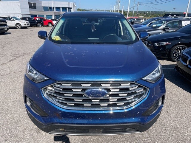 2020 Ford Edge SEL photo 2