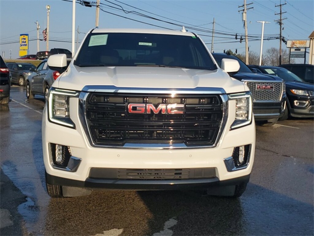 Used 2023 GMC Yukon SLE SUV