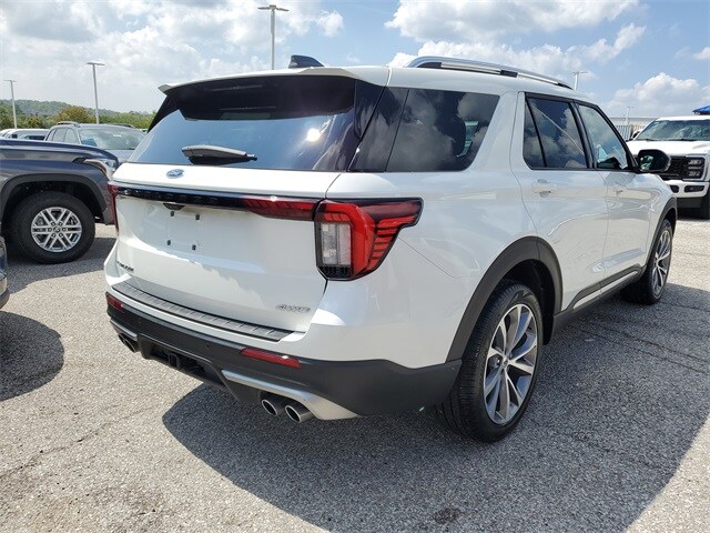 2025 Ford Explorer Platinum photo 3