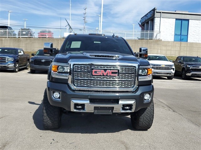 2018 Gmc Sierra Denali photo 2