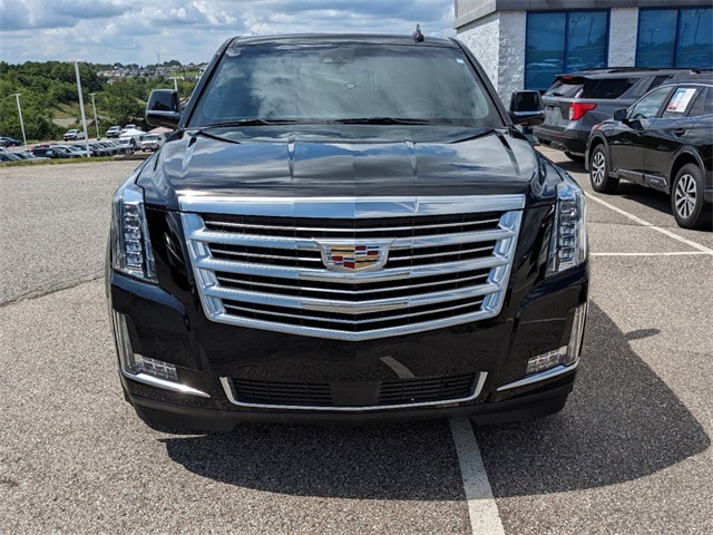 Used 2020 Cadillac Escalade Platinum with VIN 1GYS4DKJ5LR103614 for sale in Alexandria, KY