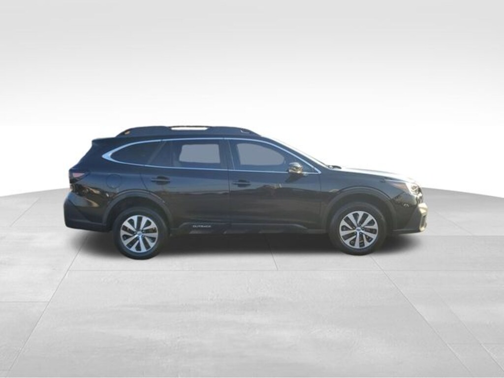 Used 2021 Subaru Outback Premium SUV