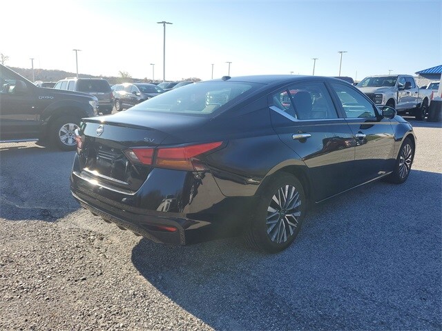 2024 Nissan Altima 2.5 SV photo 4