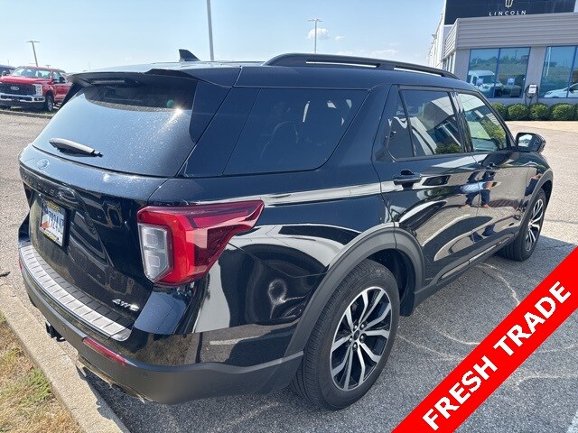 2022 Ford Explorer ST-Line photo 4