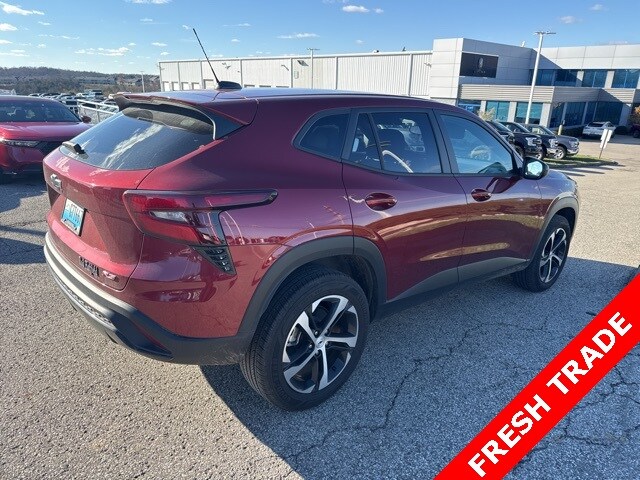 2024 Chevrolet Trax photo 4