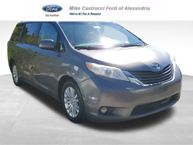2011 Toyota Sienna XLE