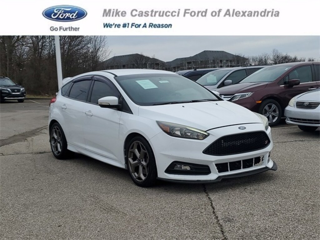 Used 2017 Ford Focus ST Base Hatchback