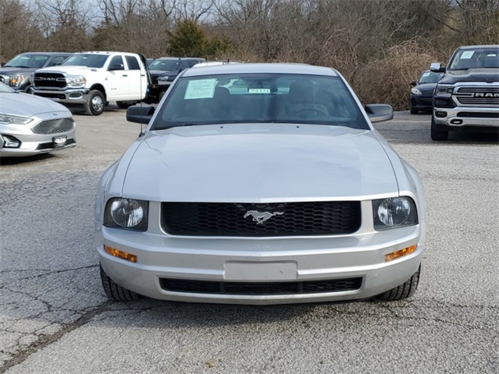 Used 2005 Ford Mustang Coupe