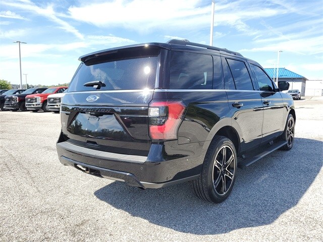 2022 Ford Expedition Limited photo 3