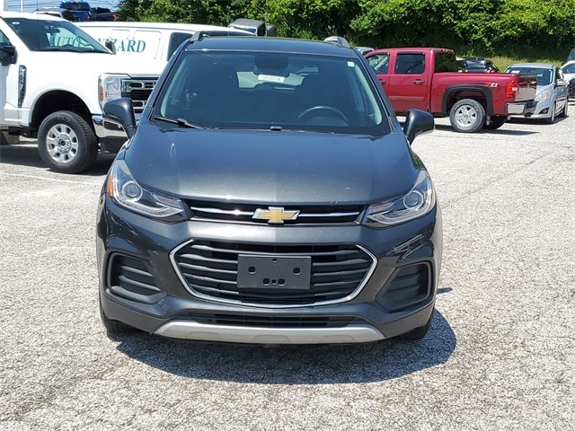 Used 2017 Chevrolet Trax LT with VIN 3GNCJLSB2HL147842 for sale in Alexandria, KY