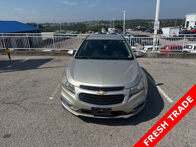 Used 2015 Chevrolet Cruze 1LT with VIN 1G1PC5SB9F7157861 for sale in Alexandria, KY