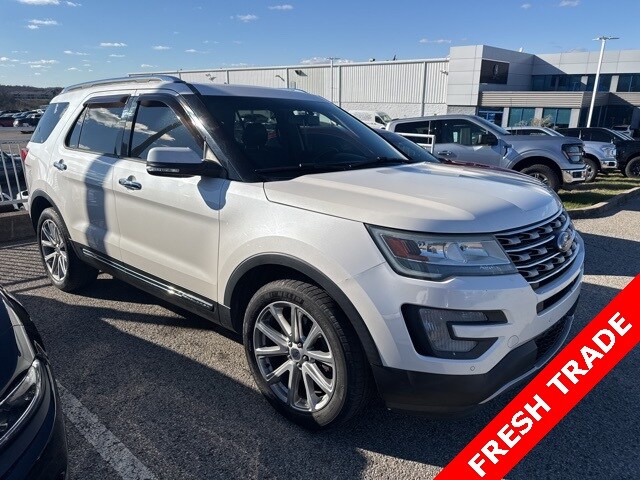 2016 Ford Explorer Limited photo 2