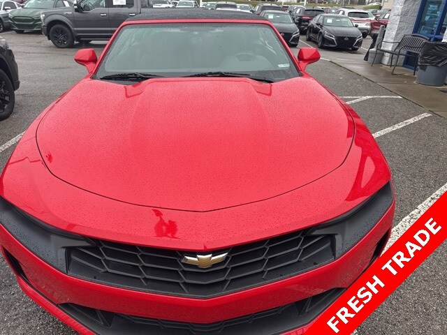 2019 Chevrolet Camaro 1LT photo 2