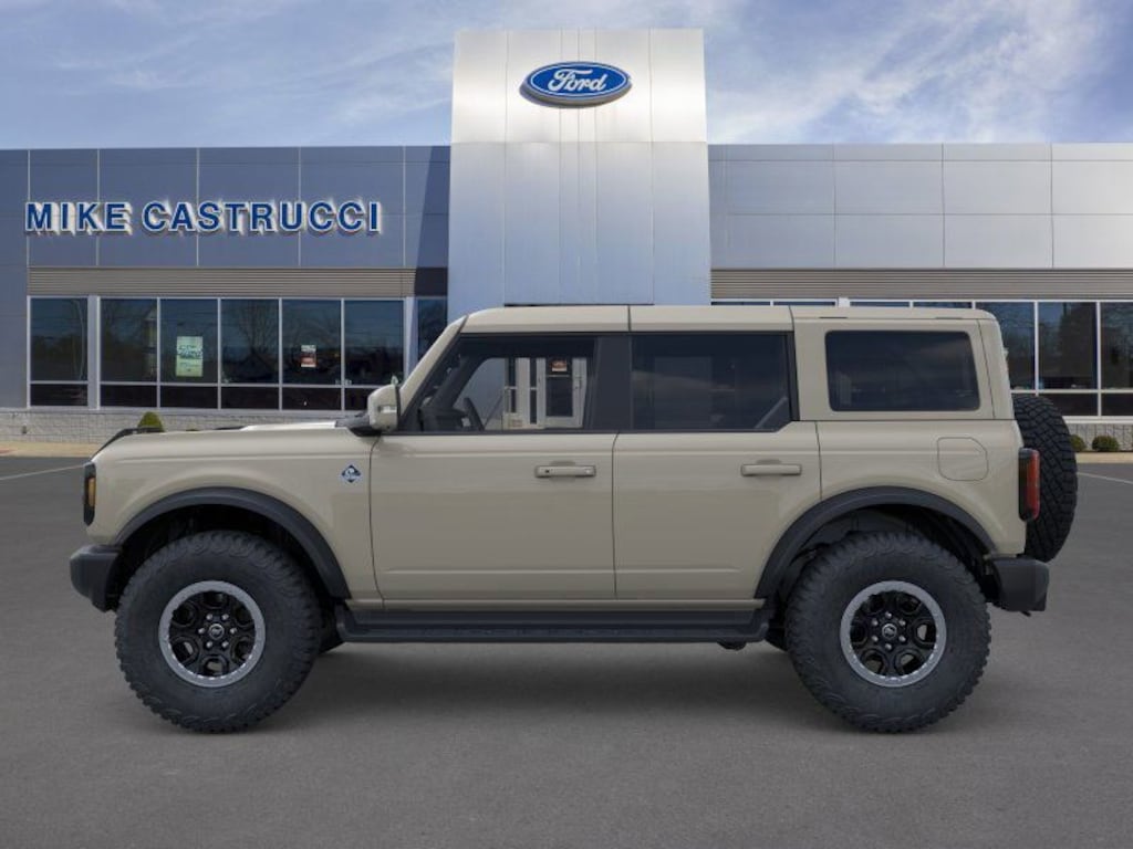 New 2025 Ford Bronco Outer Banks SUV