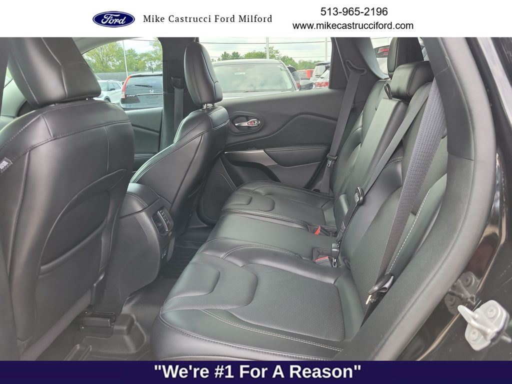 Photo 23