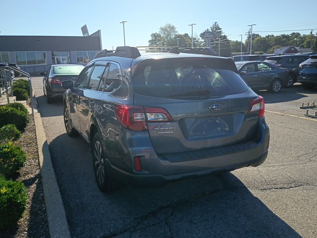 2016 Subaru Outback 2.5i Limited photo 3