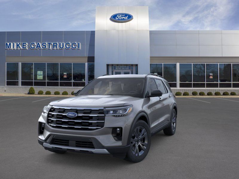 2026 Ford Explorer photo 2