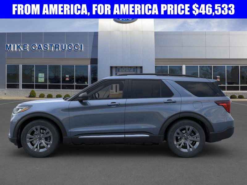 2025 Ford Explorer photo 3