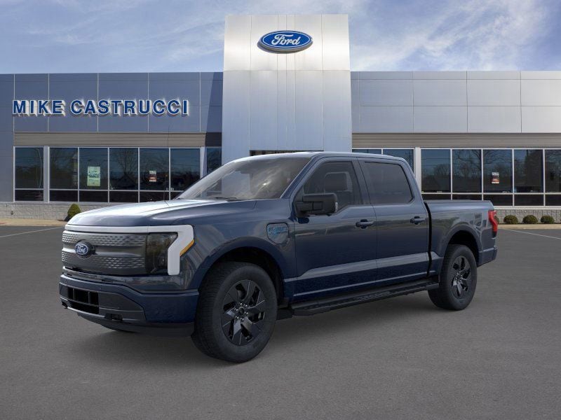 2025 Ford F-150 Lightning Flash's photo