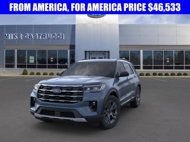 2025 Ford Explorer photo 2
