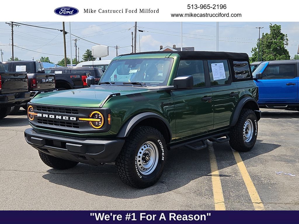 2025 Ford Bronco Base 4x4's photo