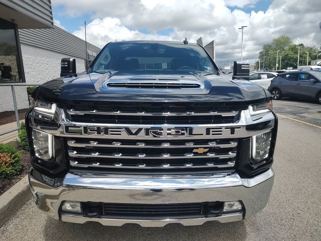 Used 2021 Chevrolet Silverado 2500HD LTZ with VIN 1GC4YPEY8MF192580 for sale in Milford, OH