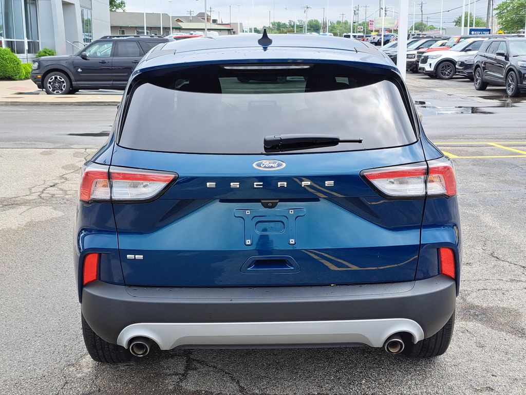 2020 Ford Escape SE photo 4