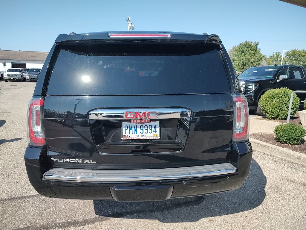 2020 Gmc Yukon XL Denali photo 2